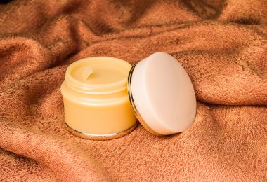 Aprendiendo a usar la vaselina para tratamientos de belleza