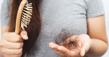 Caída cabello menopausia